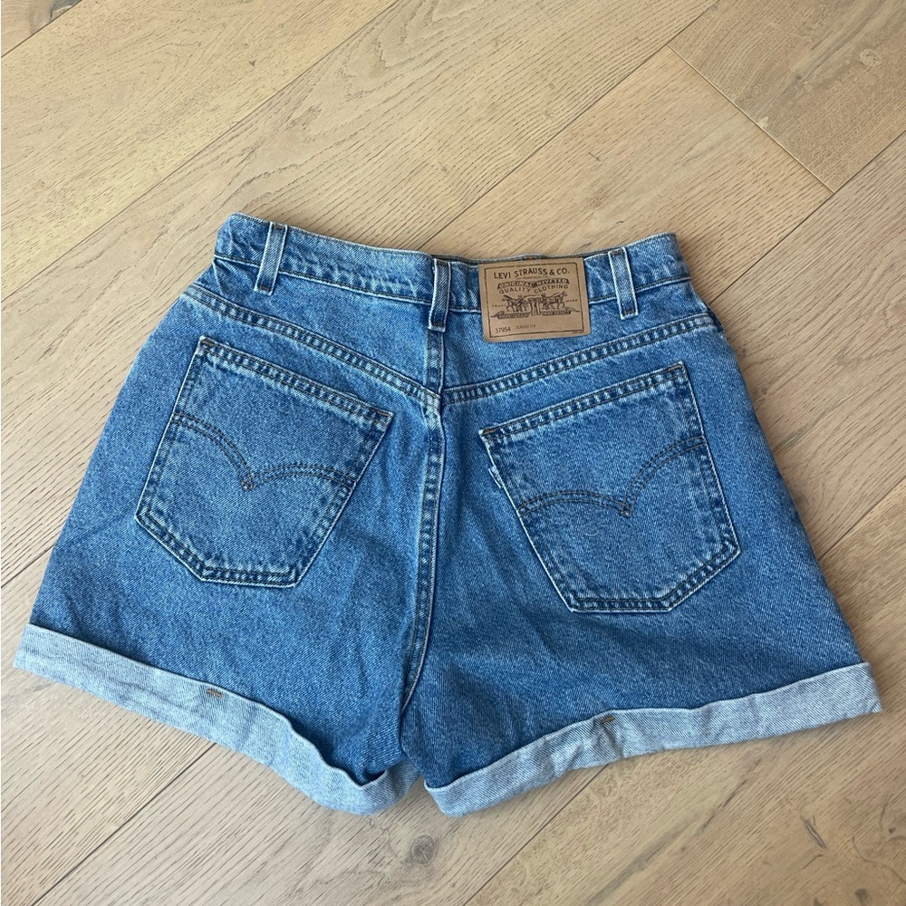 Vintage Levi's High Waist Rolled Denim Shorts